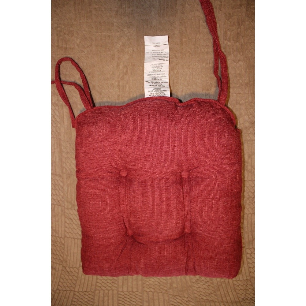 Puredown Chair Pad 15.5x15.5 Burgundy Red Tufted Non-Slip Dining Kitchen 4 Pack